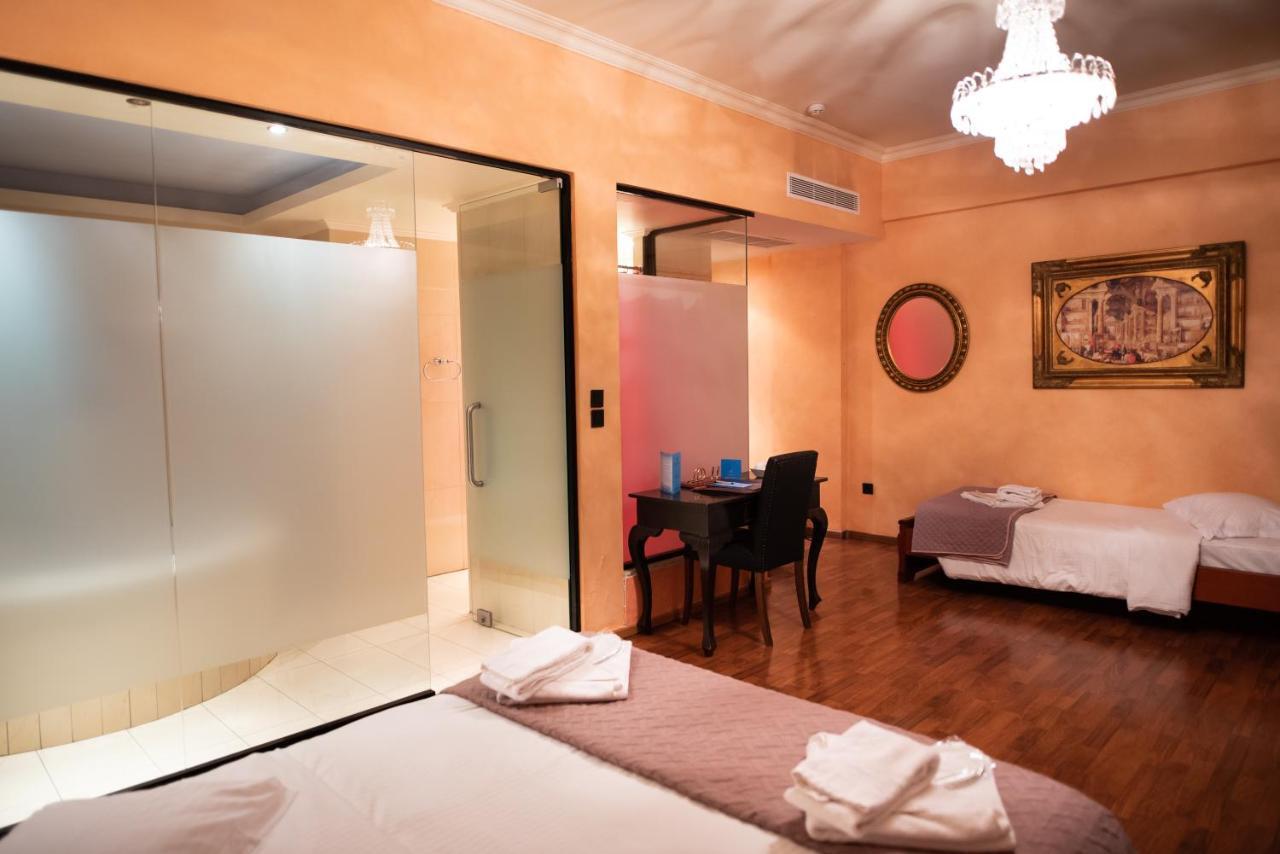 Anastazia Luxury & 2*